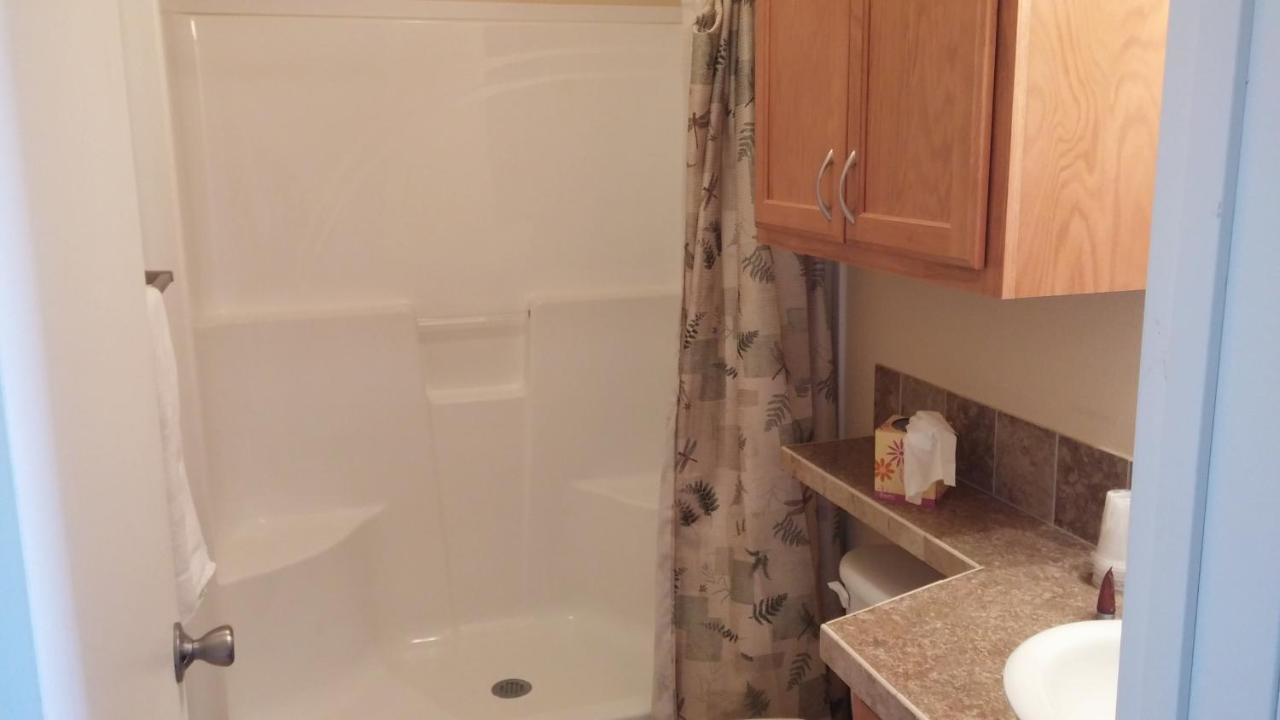 Sagebrush Inn & Suites Broadus Luaran gambar