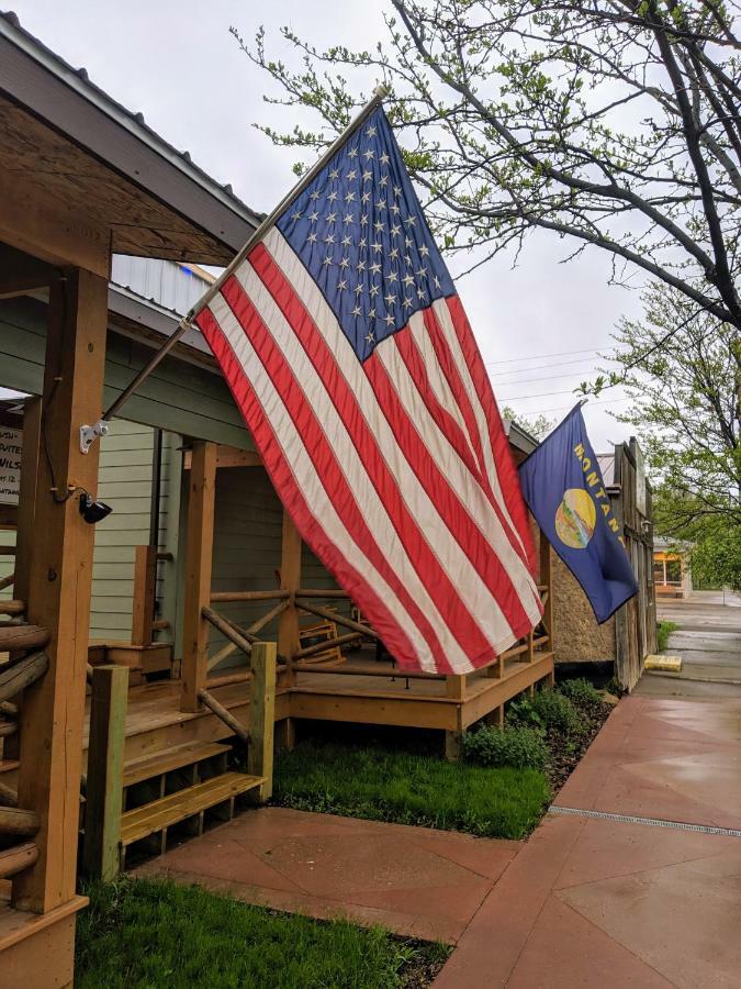 Sagebrush Inn & Suites Broadus Luaran gambar